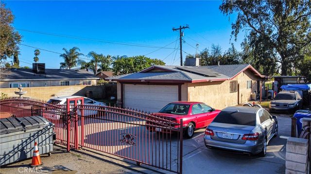 18793 San Bernardino, Bloomington, CA 92316