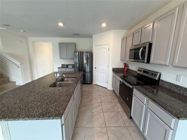 2029 MAPLE RIDGE DRIVE, Zellwood, FL 32798