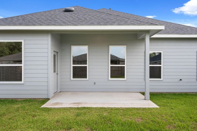 10320 Woodhill Spa Lane, Cleveland, TX 77327