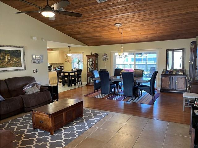 8581 27th Place, Davie, FL 33328