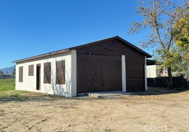 2860 N Macy, San Bernardino, CA 92407