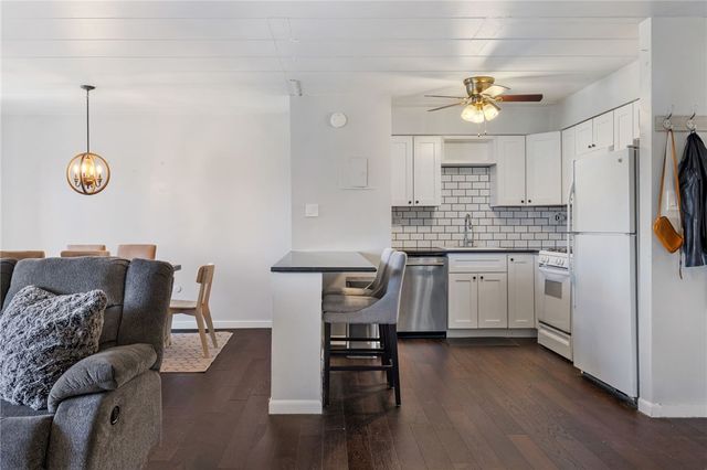 5 Bayard Rd 706, Shadyside, PA 15213