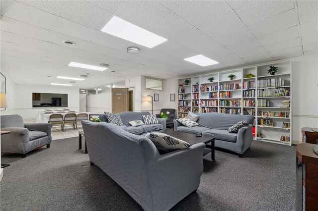 5 Bayard Rd 706, Shadyside, PA 15213