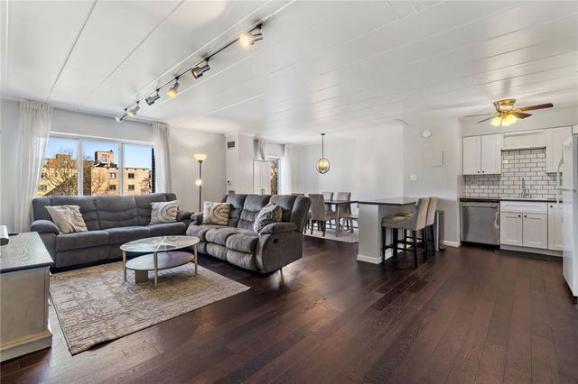 5 Bayard Rd 706, Shadyside, PA 15213
