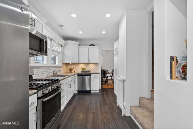 58 Woodrow Court, Troy, NY 12180