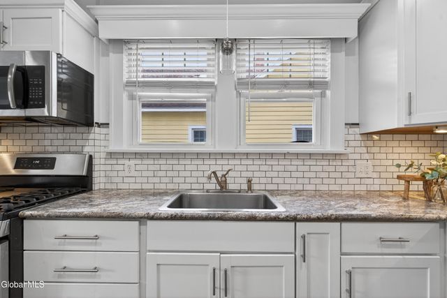 58 Woodrow Court, Troy, NY 12180