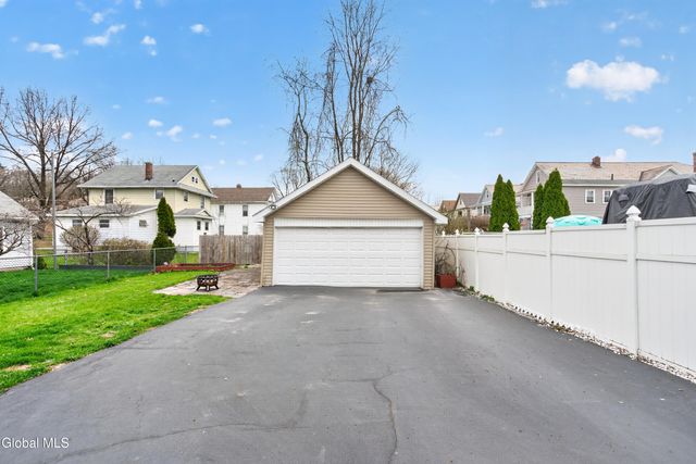 58 Woodrow Court, Troy, NY 12180