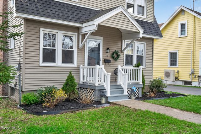 58 Woodrow Court, Troy, NY 12180
