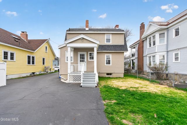 58 Woodrow Court, Troy, NY 12180