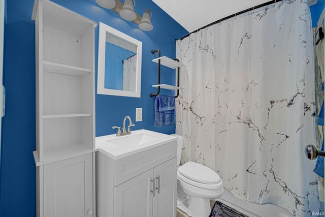 3802 S Carroll Street, South Bend, IN 46614