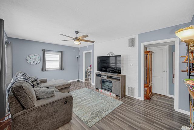 3802 S Carroll Street, South Bend, IN 46614