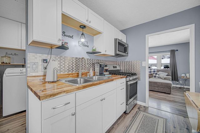 3802 S Carroll Street, South Bend, IN 46614