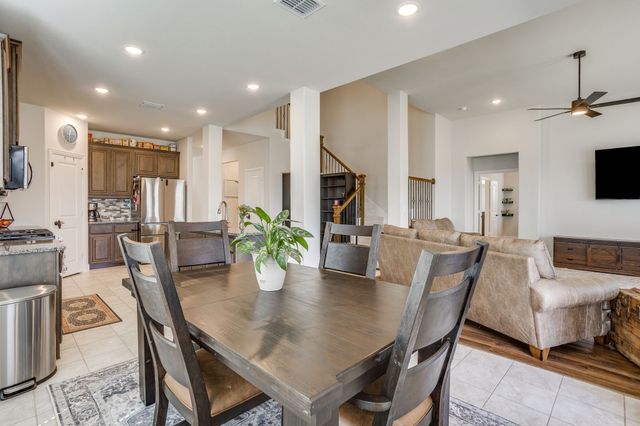222 Shawnee Trail, Alvarado, TX 76009