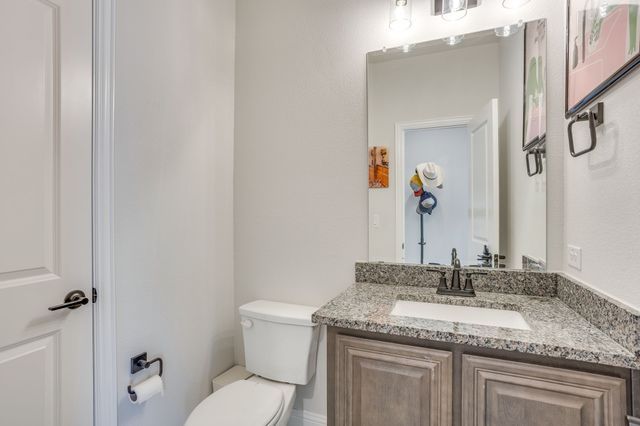 222 Shawnee Trail, Alvarado, TX 76009