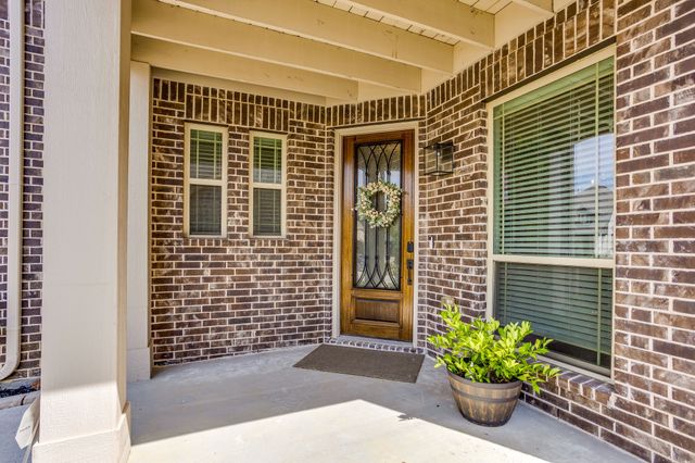 222 Shawnee Trail, Alvarado, TX 76009