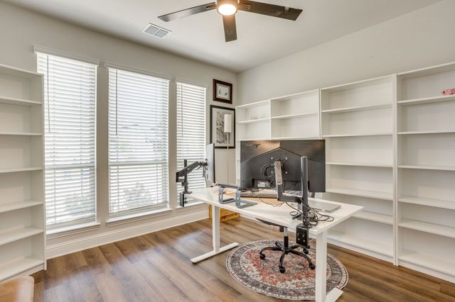 222 Shawnee Trail, Alvarado, TX 76009