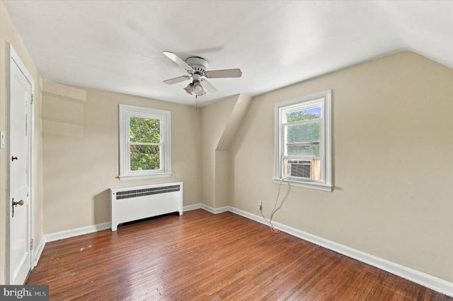 203 CANTERBURY RD, Havertown, PA 19083