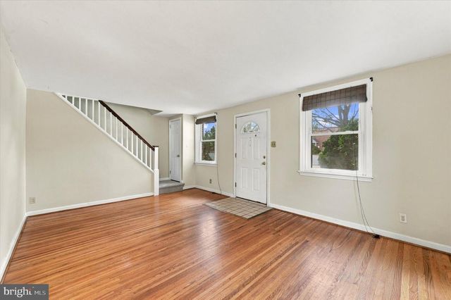 203 CANTERBURY RD, Havertown, PA 19083