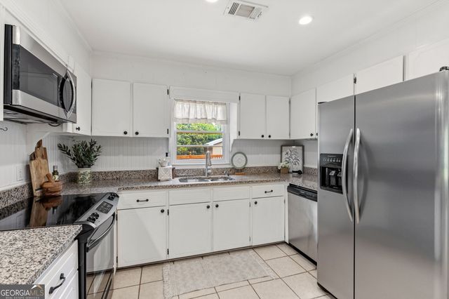 820 Glenwood Avenue, Perry, GA 31069