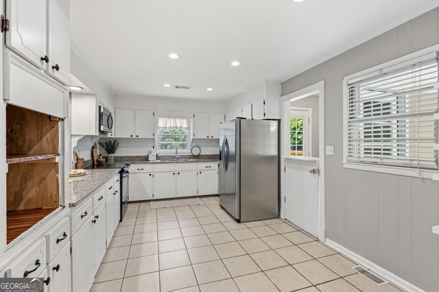 820 Glenwood Avenue, Perry, GA 31069