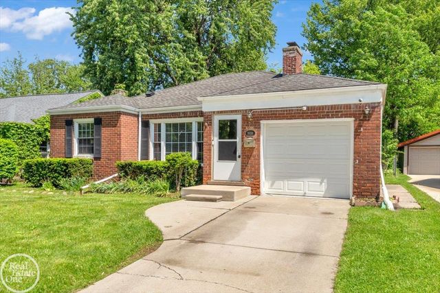 2024 Manchester Boulevard, Grosse Pointe Woods, MI 48236
