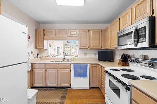 17 Renwick Court, Raleigh, NC 27615