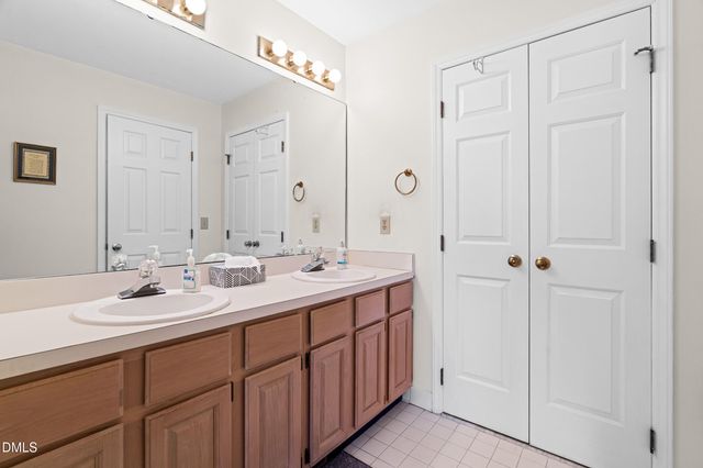 17 Renwick Court, Raleigh, NC 27615