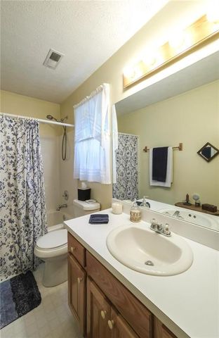 712 Honeysuckle Lane, Temple, GA 30179