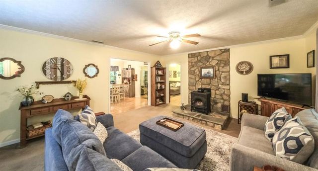 712 Honeysuckle Lane, Temple, GA 30179