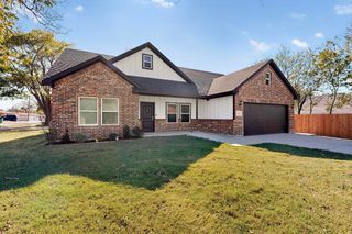 500 Ennis Scott Street, Ferris, TX 75125