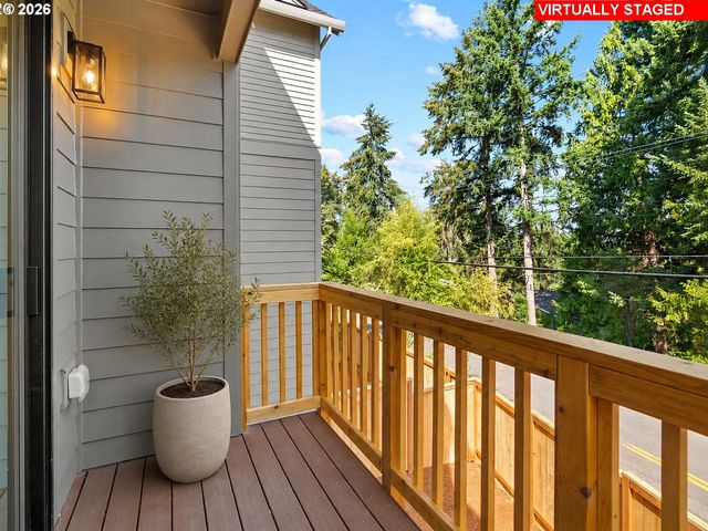 3793 Sw Iowa St, Portland, OR 97221