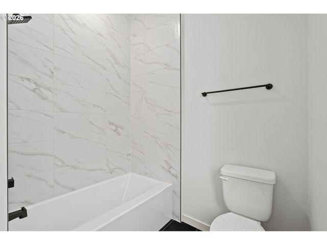 3793 Sw Iowa St, Portland, OR 97221