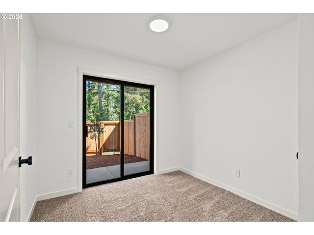 3793 Sw Iowa St, Portland, OR 97221
