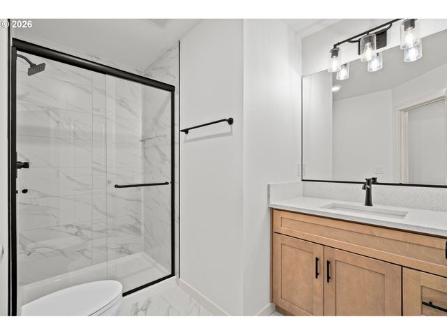3793 Sw Iowa St, Portland, OR 97221