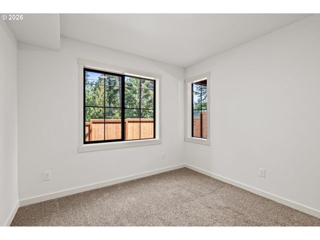 3793 Sw Iowa St, Portland, OR 97221