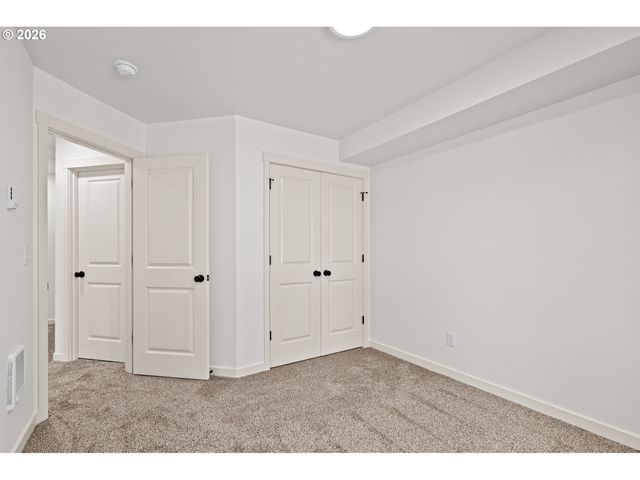3793 Sw Iowa St, Portland, OR 97221