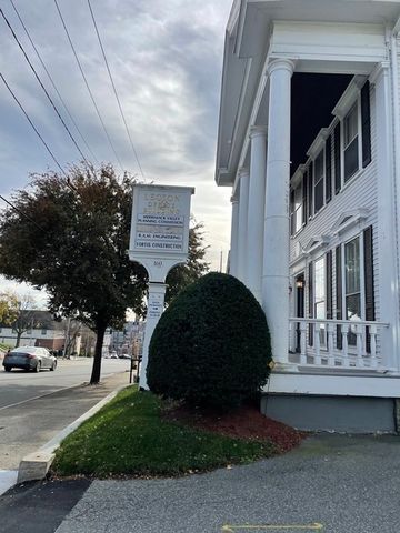 160 Main St 8, Haverhill, MA 01830