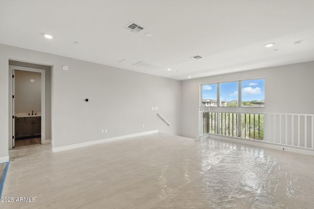 2121 W Sonoran Desert Drive 65, Phoenix, AZ 85085