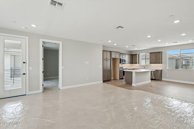 2121 W Sonoran Desert Drive 65, Phoenix, AZ 85085