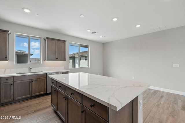 2121 W Sonoran Desert Drive 65, Phoenix, AZ 85085