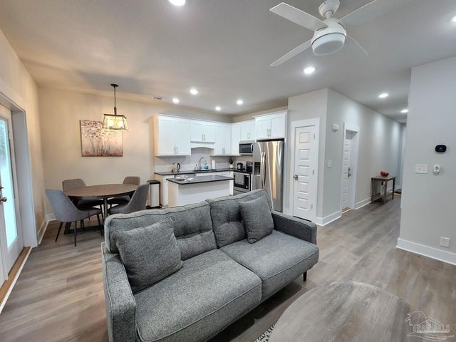 218 Junction Ave, Pensacola, FL 32502