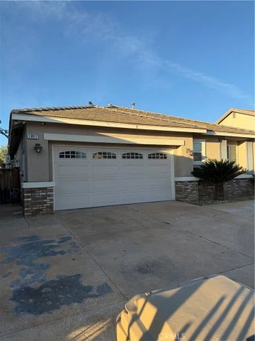 13817 Coolidge, Oak Hills, CA 92344