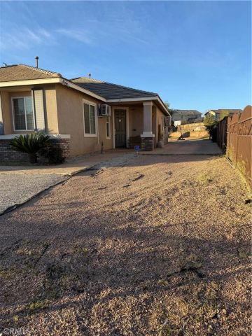 13817 Coolidge, Oak Hills, CA 92344