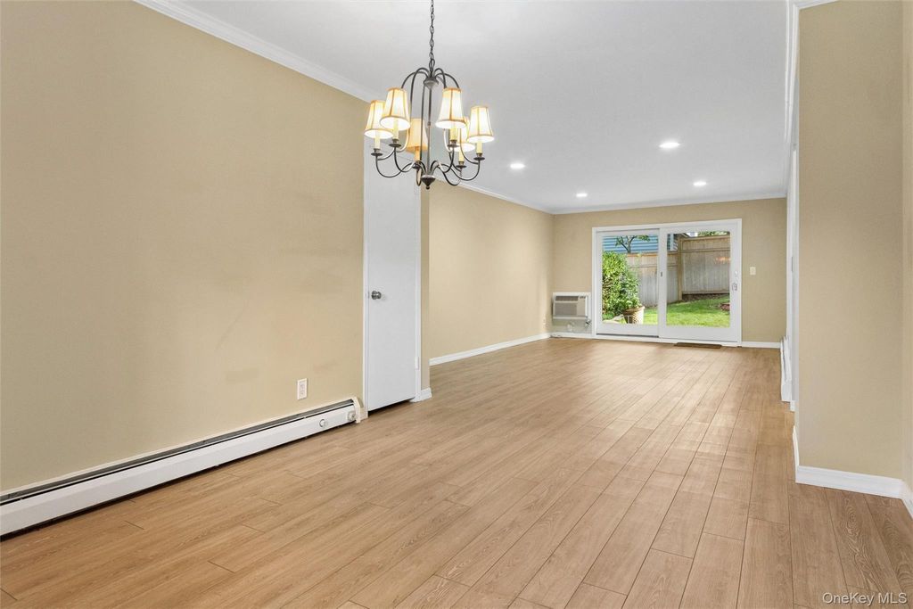 9 Harbour Lane 4A, Oyster Bay, NY 11771 — photo 2