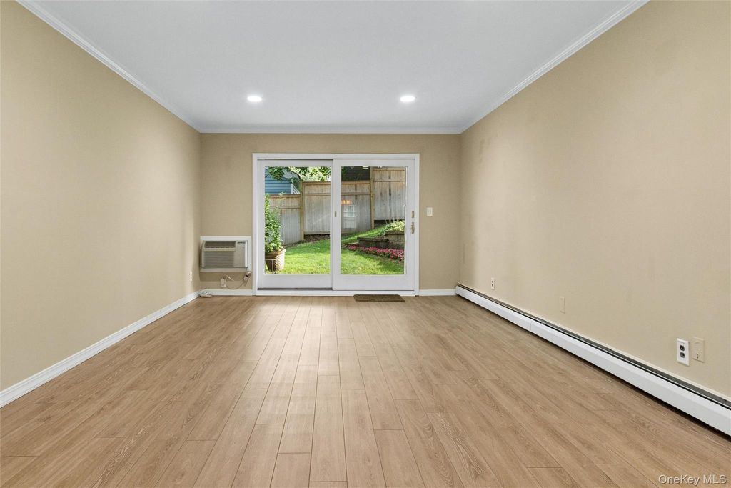 9 Harbour Lane 4A, Oyster Bay, NY 11771 — photo 3