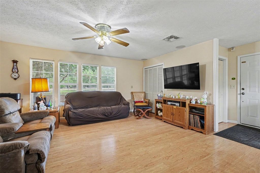 Image 3 of property listing at 4341 ALISON STREET, Brooksville, FL 34602