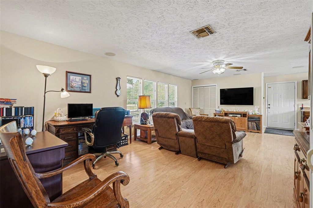 Image 5 of property listing at 4341 ALISON STREET, Brooksville, FL 34602