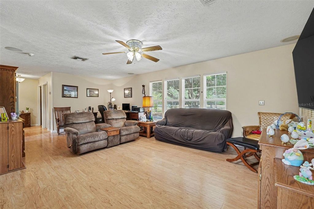 Image 6 of property listing at 4341 ALISON STREET, Brooksville, FL 34602