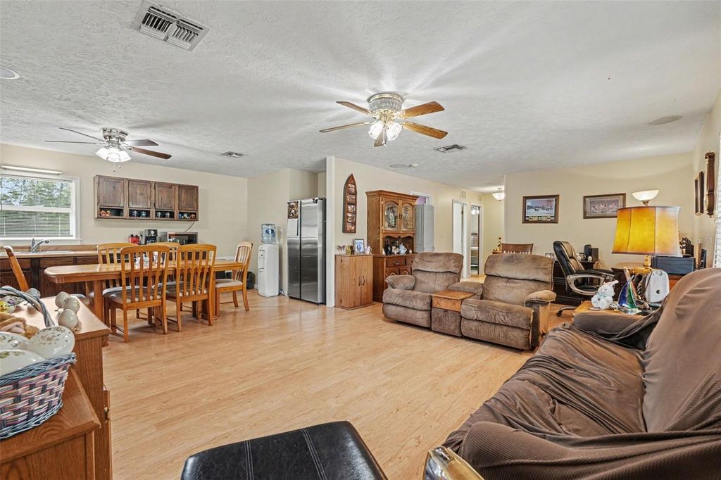 Image 7 of property listing at 4341 ALISON STREET, Brooksville, FL 34602