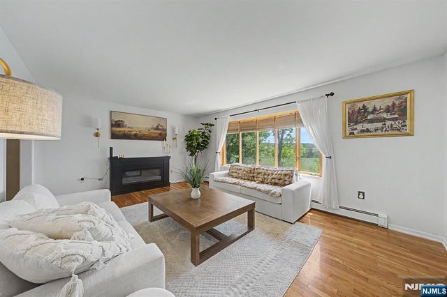 949 Rockport Road, Hackettstown, NJ 07840